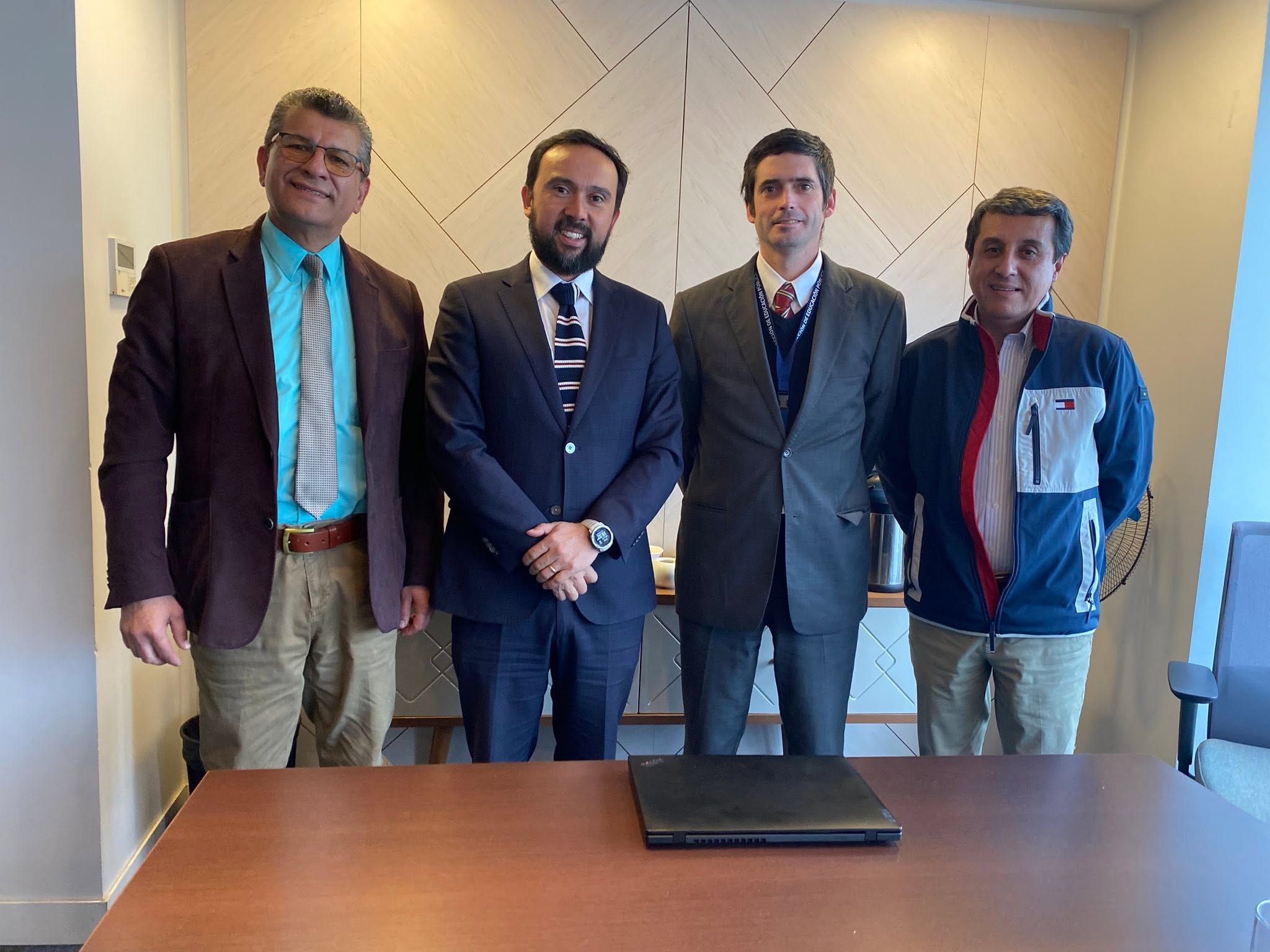 Municipio y Gobierno Regional gestionan financiamiento histórico para ampliación de Liceo Polivalente San Nicolás