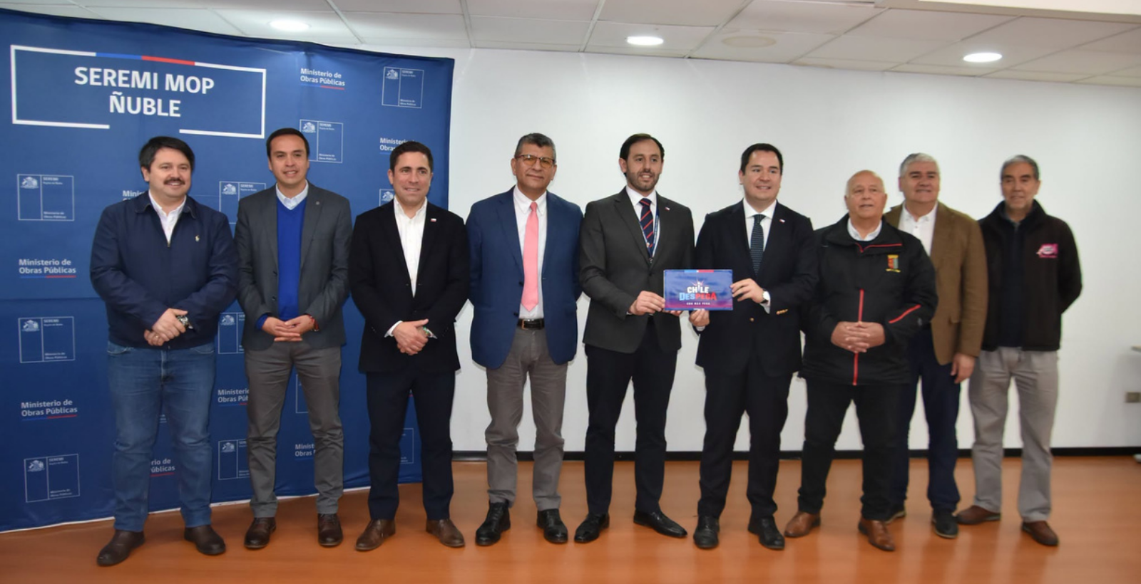 Pavimentación del camino a Curica se concretará en 2027